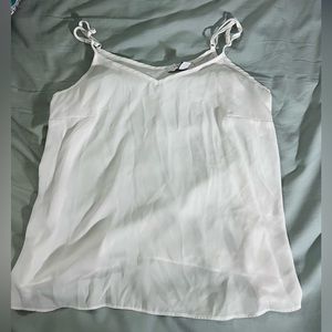 Atmosphere White Top